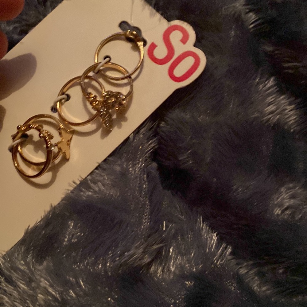 Ring Set - Picture 4 of 5